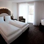 호텔 Taome Feng Shui Stadthotel Breisgau 3*