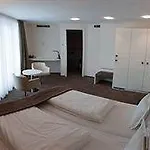 호텔 Taome Feng Shui Stadthotel Breisgau 3*