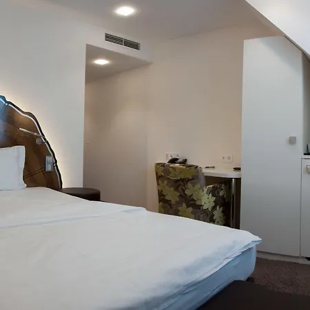 Taome Feng Shui Stadthotel Breisgau Otel