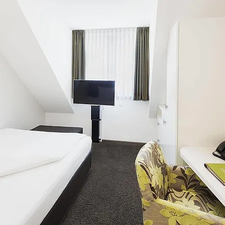 Hotel Taome Feng Shui Stadthotel Breisgau 3*