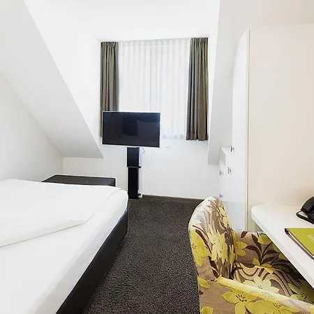 Hotel Taome Feng Shui Stadthotel Breisgau 3*